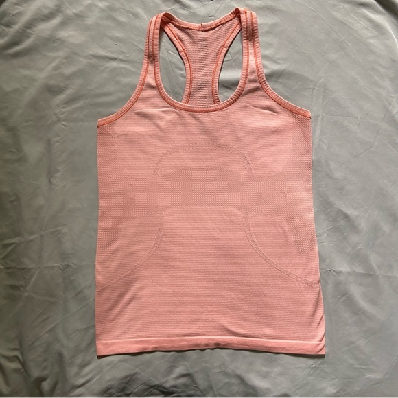 Lululemon / Tank Top - Picture 2 of 7